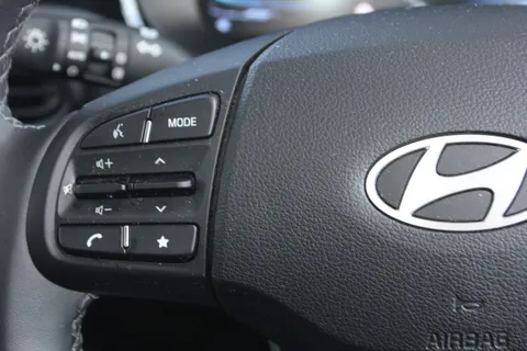 DH73HLE Hyundai i10 1.2 Advance 5dr Thumbnail #21