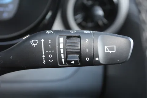 DH73HLE Hyundai i10 1.2 Advance 5dr Thumbnail #24