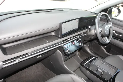 EF25ZKJ Hyundai Tucson 1.6T Plug-in Hybrid Ultimate 5dr Auto Thumbnail #8