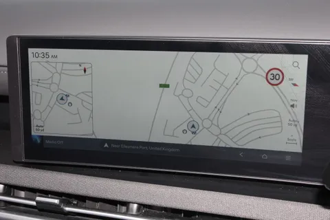 EF25ZKJ Hyundai Tucson 1.6T Plug-in Hybrid Ultimate 5dr Auto Thumbnail #32