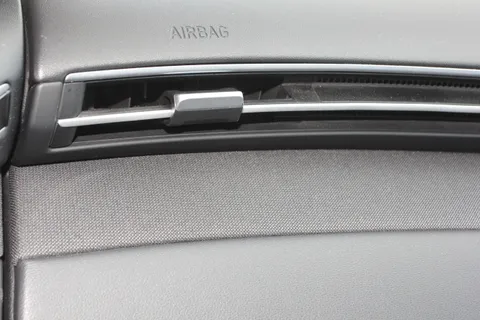 EK22VTE Hyundai Tucson 1.6 TGDi Premium 5dr 2WD Thumbnail #9