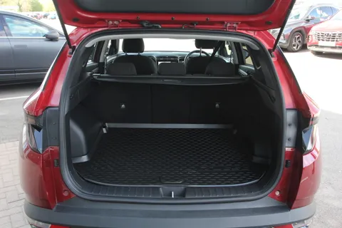 EK22VTE Hyundai Tucson 1.6 TGDi Premium 5dr 2WD Thumbnail #13