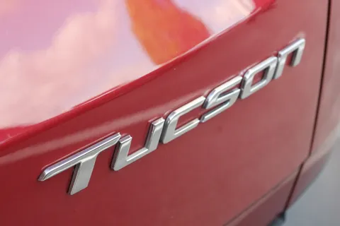 EK22VTE Hyundai Tucson 1.6 TGDi Premium 5dr 2WD Thumbnail #14