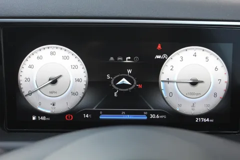 EK22VTE Hyundai Tucson 1.6 TGDi Premium 5dr 2WD Thumbnail #19