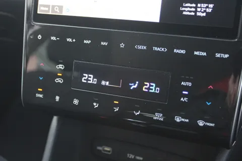 EK22VTE Hyundai Tucson 1.6 TGDi Premium 5dr 2WD Thumbnail #27