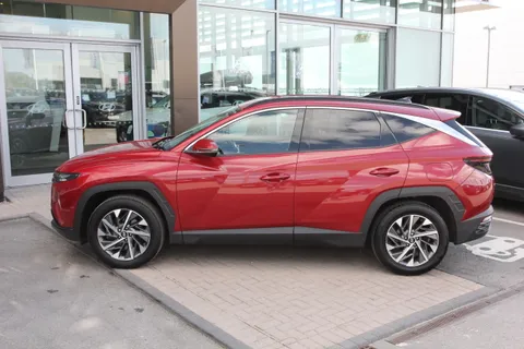 EK22VTE Hyundai Tucson 1.6 TGDi Premium 5dr 2WD Thumbnail #33