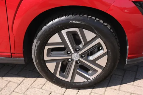 CP71KWD Hyundai Kona 150kW Premium 64kWh 5dr Auto Thumbnail #6