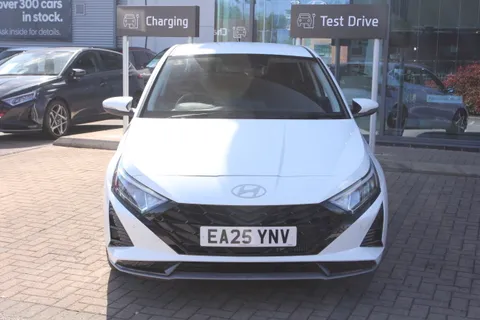 EA25YNV Hyundai i20 1.0T GDi Premium 5dr DCT Thumbnail #3