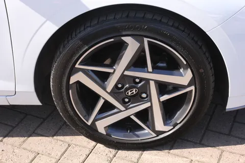 EA25YNV Hyundai i20 1.0T GDi Premium 5dr DCT Thumbnail #6