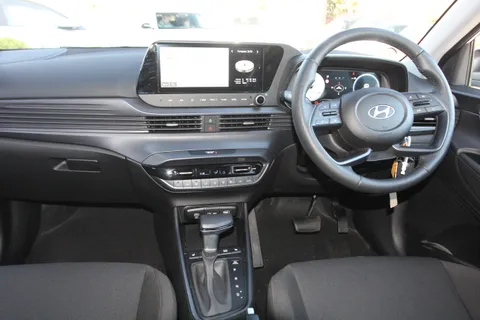 EA25YNV Hyundai i20 1.0T GDi Premium 5dr DCT Thumbnail #12