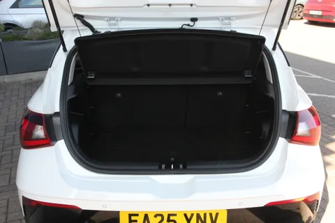 EA25YNV Hyundai i20 1.0T GDi Premium 5dr DCT Thumbnail #13