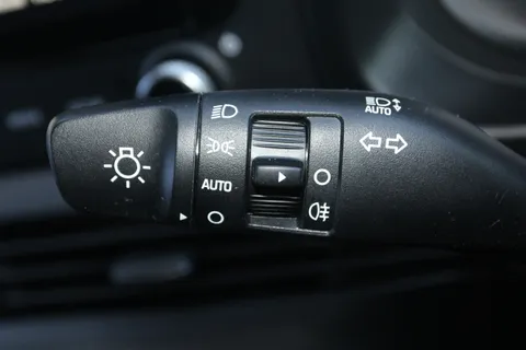 EA25YNV Hyundai i20 1.0T GDi Premium 5dr DCT Thumbnail #21
