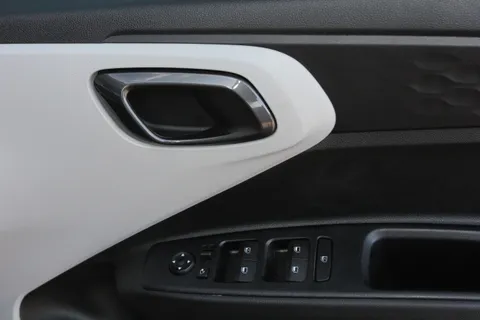 EN25AHP Hyundai i10 1.0 [63] Premium 5dr Auto [Nav] Thumbnail #15