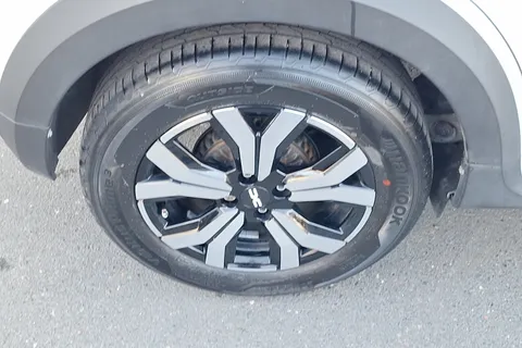 DP23JTO Dacia Sandero Stepway 1.0 TCe Journey 5dr Thumbnail #5