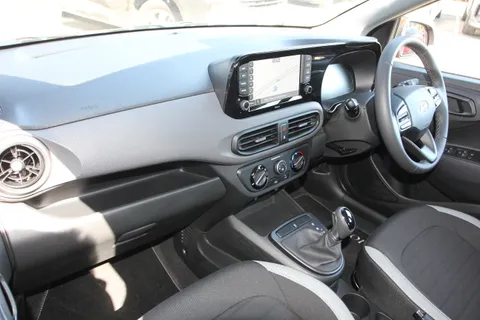MW75XSB Hyundai i10 1.0 [63] Advance 5dr Auto [Nav] Thumbnail #9