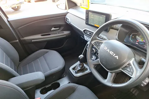 BT23VFR Dacia Jogger 1.6 HEV Extreme SE 5dr Auto Thumbnail #13