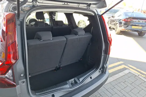 BT23VFR Dacia Jogger 1.6 HEV Extreme SE 5dr Auto Thumbnail #40