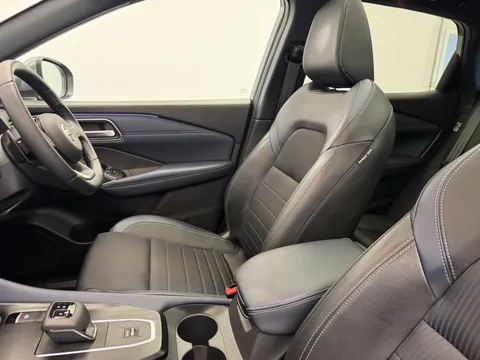 YP22FZY Nissan Qashqai 1.3 DiG-T MH 158 Tekna 5dr Xtronic Thumbnail #15