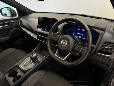 YP22FZY Nissan Qashqai 1.3 DiG-T MH 158 Tekna 5dr Xtronic Thumbnail #23