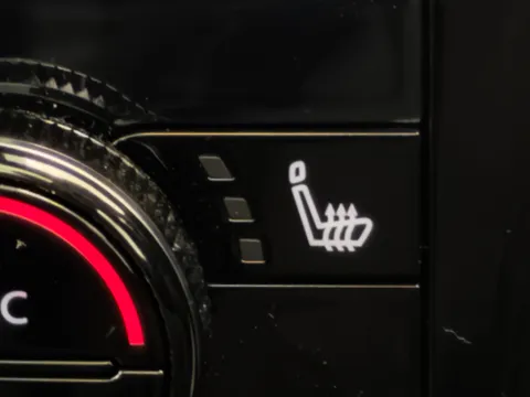 YP22FZY Nissan Qashqai 1.3 DiG-T MH 158 Tekna 5dr Xtronic Thumbnail #31