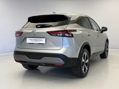 OW72BBZ Nissan Qashqai 1.3 DiG-T MH N-Connecta [Glass Roof] 5dr Thumbnail #7