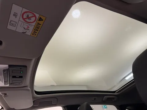 OW72BBZ Nissan Qashqai 1.3 DiG-T MH N-Connecta [Glass Roof] 5dr Thumbnail #16