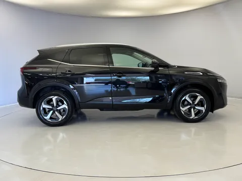 DY24LTO Nissan Qashqai 1.3 DiG-T MH N-Connecta [Glass Roof] 5dr Thumbnail #11