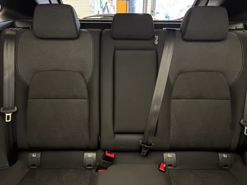 DY24LTO Nissan Qashqai 1.3 DiG-T MH N-Connecta [Glass Roof] 5dr Thumbnail #17