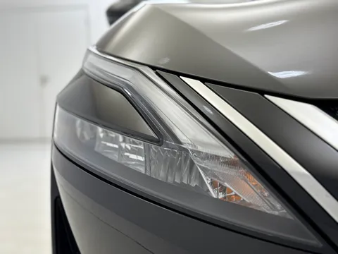 DY24LTO Nissan Qashqai 1.3 DiG-T MH N-Connecta [Glass Roof] 5dr Thumbnail #32