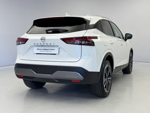 DU72YPV Nissan Qashqai 1.3 DiG-T MH 158 Tekna 5dr Xtronic Thumbnail #7