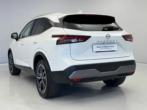DU72YPV Nissan Qashqai 1.3 DiG-T MH 158 Tekna 5dr Xtronic Thumbnail #9