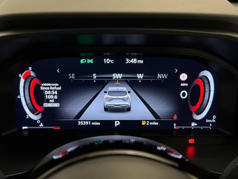 DU72YPV Nissan Qashqai 1.3 DiG-T MH 158 Tekna 5dr Xtronic Thumbnail #32