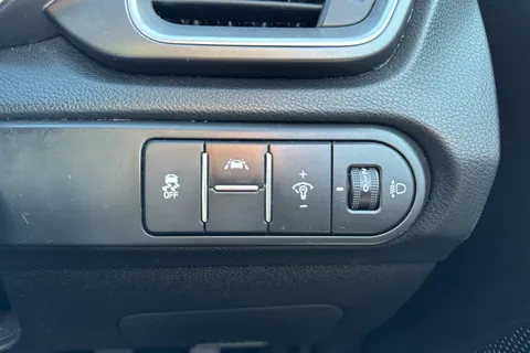 RE19SXP Kia Ceed 1.0T GDi ISG 2 NAV 5dr Thumbnail #25
