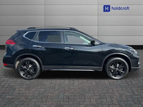 LN70UMX Nissan X-Trail 1.7 dCi N-Tec 5dr 4WD [7 Seat] Thumbnail #2