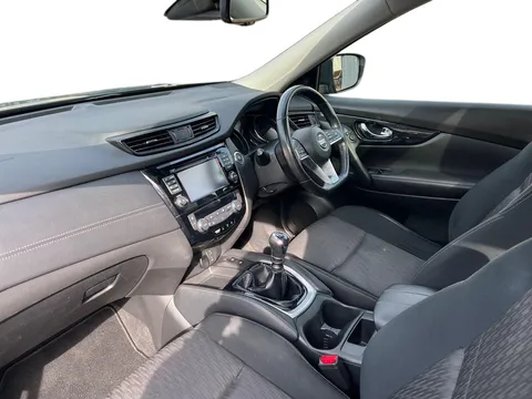 LN70UMX Nissan X-Trail 1.7 dCi N-Tec 5dr 4WD [7 Seat] Thumbnail #10