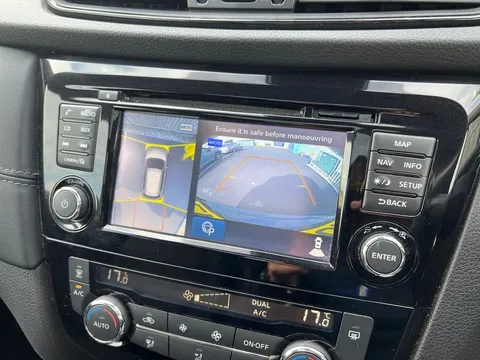 LN70UMX Nissan X-Trail 1.7 dCi N-Tec 5dr 4WD [7 Seat] Thumbnail #12