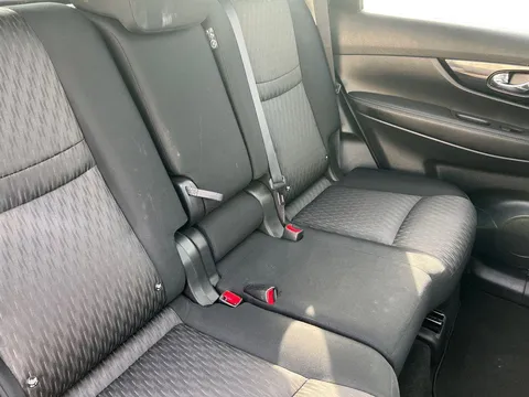 LN70UMX Nissan X-Trail 1.7 dCi N-Tec 5dr 4WD [7 Seat] Thumbnail #13