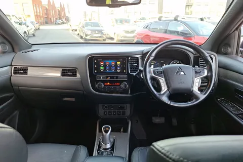 3 of 40 for MITSUBISHI OUTLANDER 2.4 PHEV 4hs 5dr Auto