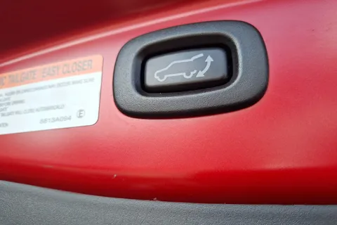 21 of 40 for MITSUBISHI OUTLANDER 2.4 PHEV 4hs 5dr Auto