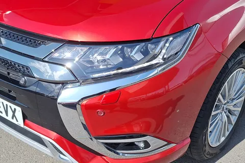 14 of 40 for MITSUBISHI OUTLANDER 2.4 PHEV 4hs 5dr Auto
