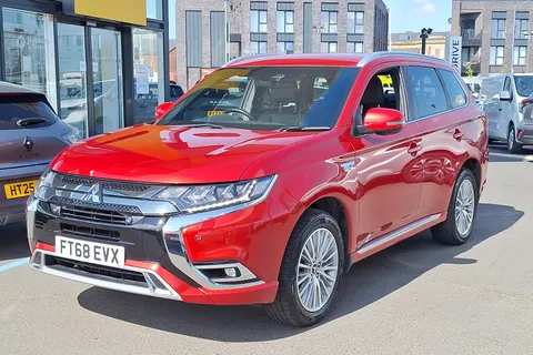 15 of 40 for MITSUBISHI OUTLANDER 2.4 PHEV 4hs 5dr Auto
