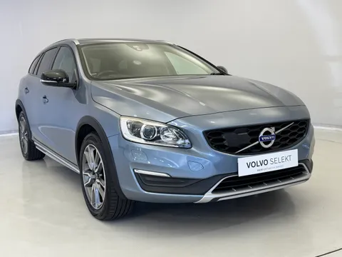 BA66FZW Volvo V60 D4 [190] Cross Country Lux Nav 5dr AWD Geartronic Thumbnail #1