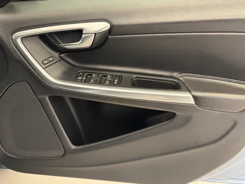 BA66FZW Volvo V60 D4 [190] Cross Country Lux Nav 5dr AWD Geartronic Thumbnail #22