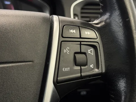 BA66FZW Volvo V60 D4 [190] Cross Country Lux Nav 5dr AWD Geartronic Thumbnail #26