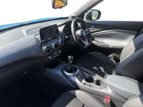 VE71YXF Nissan Juke 1.0 DiG-T 114 Tekna 5dr Thumbnail #11