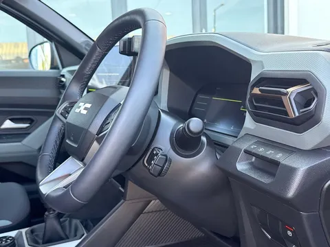 BW75UJZ Dacia Duster 1.2 TCe 130 Extreme 5dr 4X4 Thumbnail #19