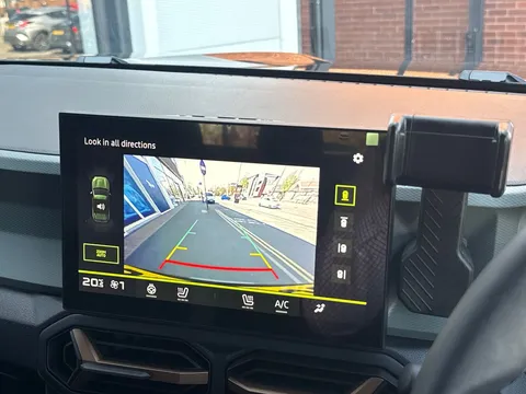 BW75UJZ Dacia Duster 1.2 TCe 130 Extreme 5dr 4X4 Thumbnail #6