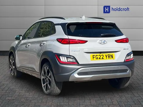 FG22YRN Hyundai Kona 1.0 TGDi 48V MHEV Premium 5dr Thumbnail #4