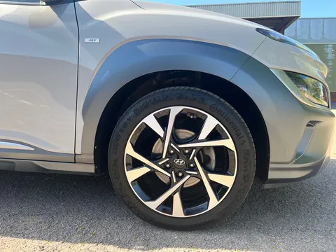 FG22YRN Hyundai Kona 1.0 TGDi 48V MHEV Premium 5dr Thumbnail #6