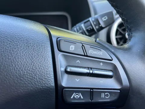 FG22YRN Hyundai Kona 1.0 TGDi 48V MHEV Premium 5dr Thumbnail #19
